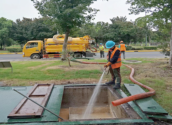 卧龙化油池清理